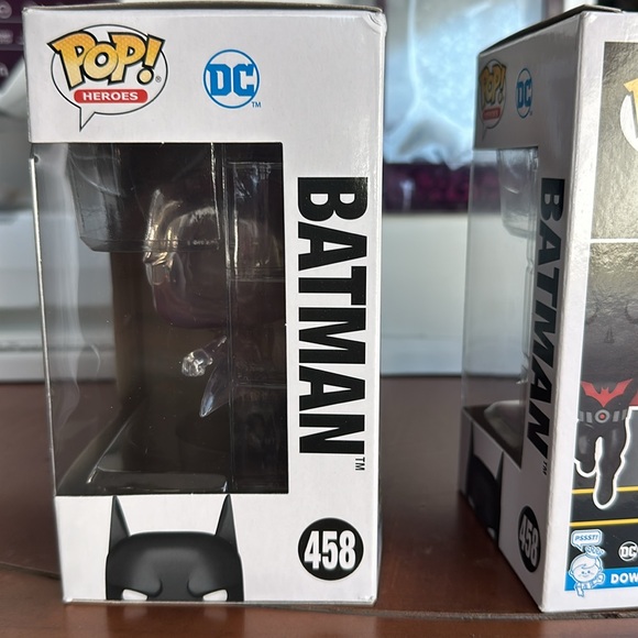 Funko Pop Exclusive Pop! DC Heroes #458 Batman Beyond CHASE Edition W/Protector. - Picture 6 of 8